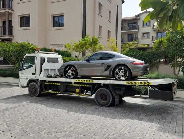 tow truck dubai